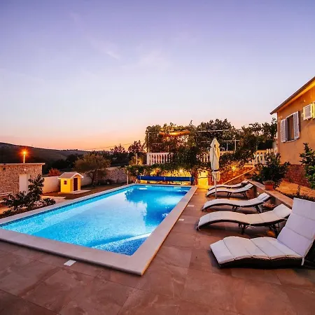 Vila Charming With Private Pool In Dalmatia