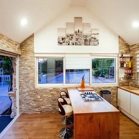 Vila Charming With Private Pool In Dalmatia Zaton Obrovacki